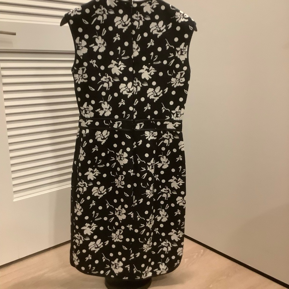 Carolina Herrera Sz6 Black White Floral Sleeveless Sheath Dress Piping Designer - Picture 4 of 9